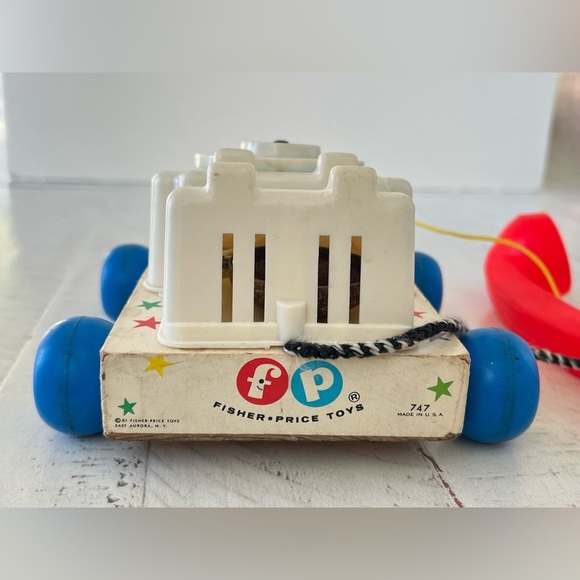 Fisher Price Classics Retro Chatter Telephone Rotary Dial Vintage Toy made n USA - Picture 9 of 9